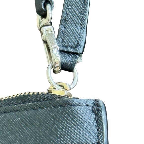 KATE SPADE Black Leather Wristlet Gold Hardware - Picture 5 of 15